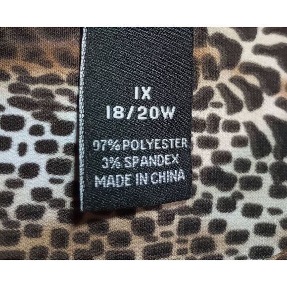 Maggie Barnes Shirt Ladies 1x Brown Animal Print‎ Button Front Adjustable Sleeve - Picture 6 of 7